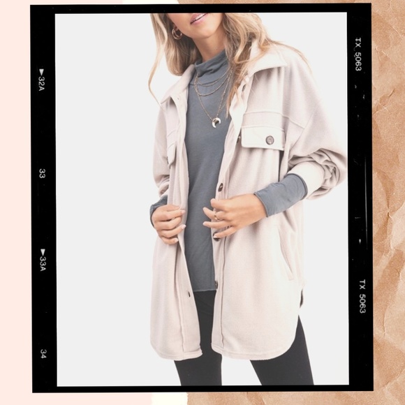 Jackets & Blazers - NWT Lightweight Fleece Shacket Shirt Jacket